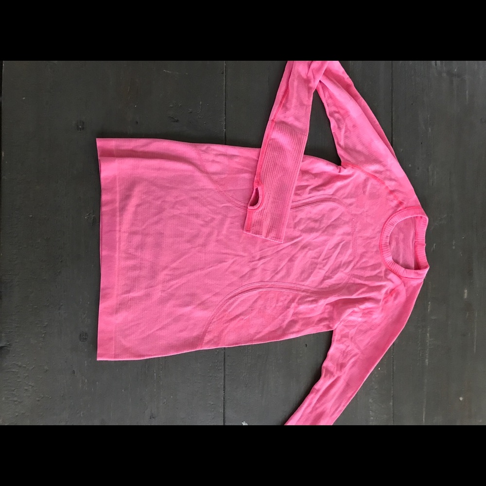 Bright pink Lululemon top